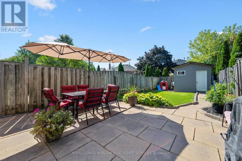 2152 Pelee Boulevard — photo 35 of 38