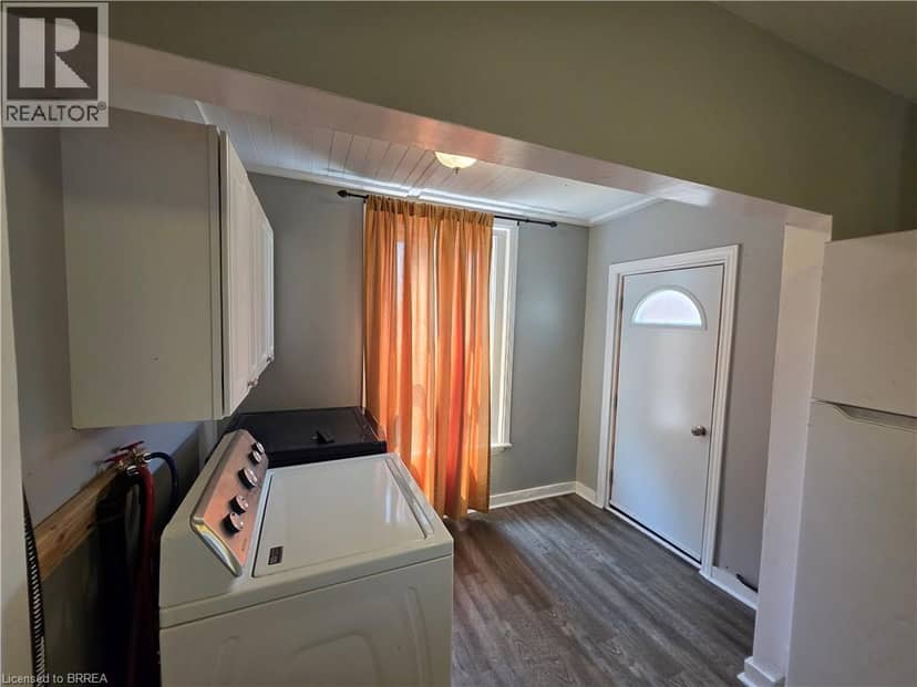 109 SYDENHAM Street — photo 18 of 30