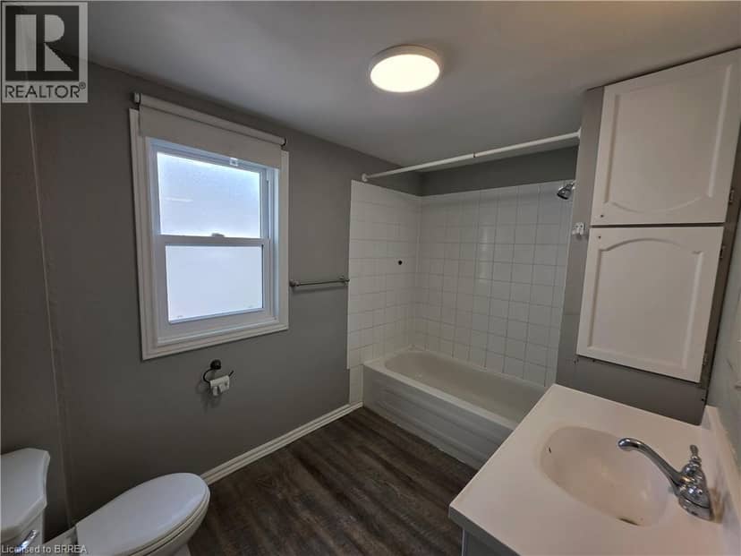 109 SYDENHAM Street — photo 17 of 30