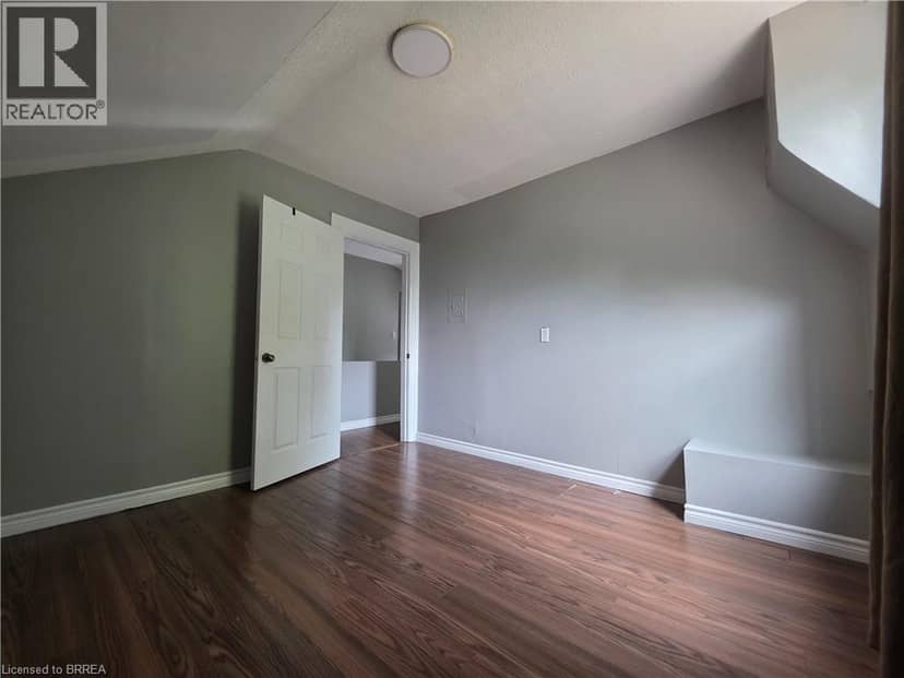 109 SYDENHAM Street — photo 20 of 30
