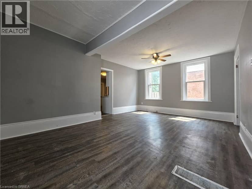 109 SYDENHAM Street — photo 8 of 30