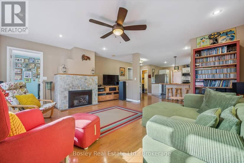 32 Holly Trail — photo 13 of 40