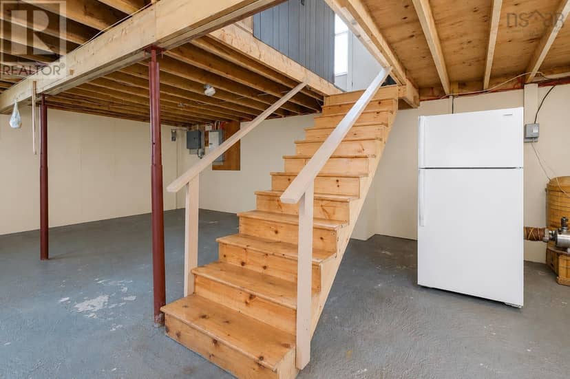 7498 East Bay Highway — photo 26 of 27