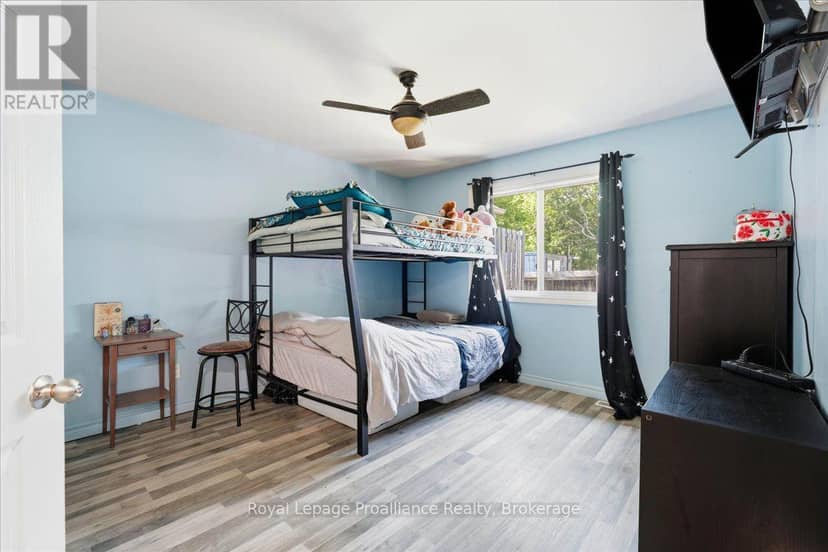 4 - 194 Haig Road — photo 11 of 23