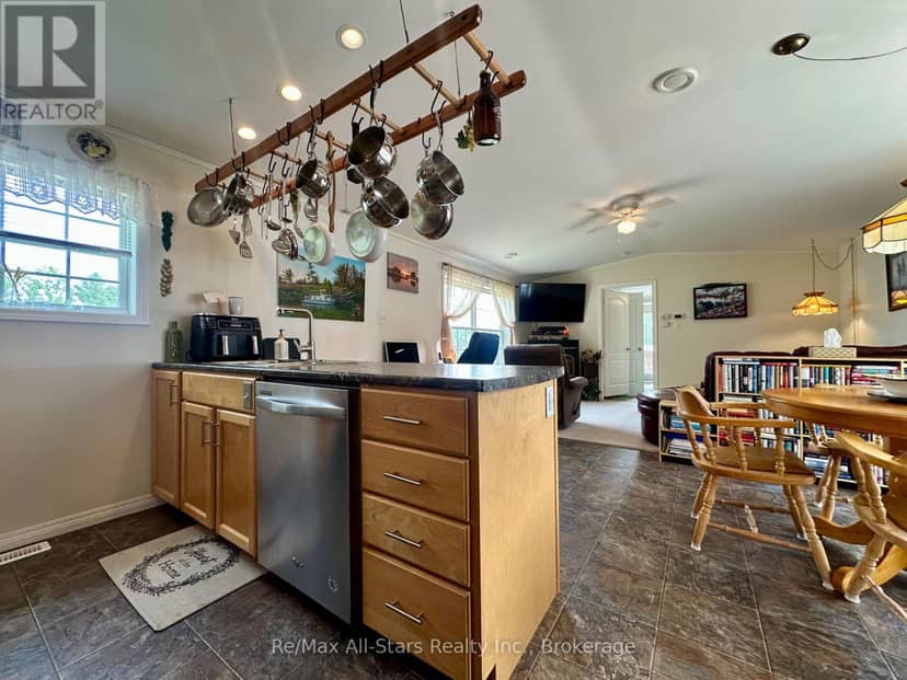 129 - 1007 Racoon Road — photo 4 of 27
