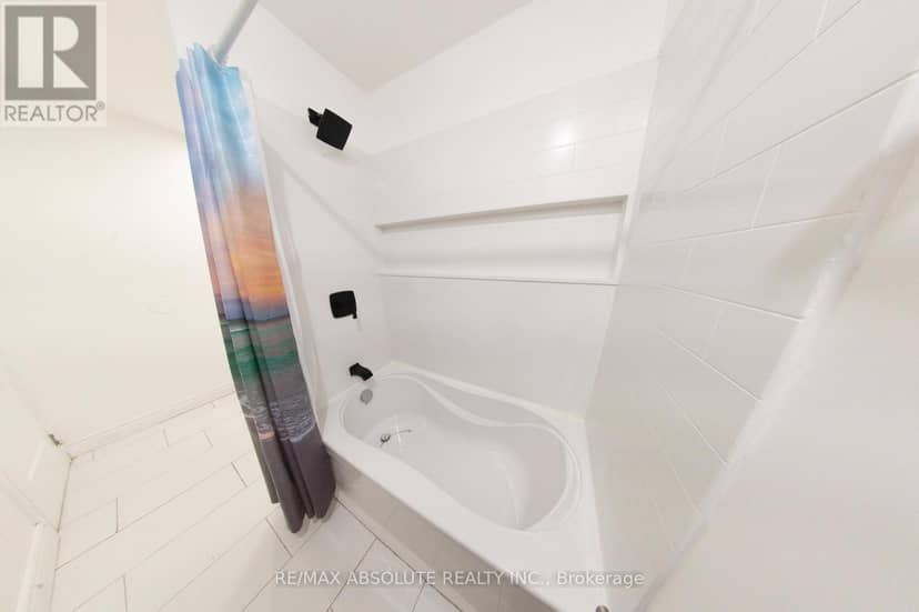 44 - 3415 Uplands Drive — photo 33 of 40