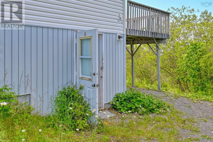 5877 West Bay Road — photo 40 of 40
