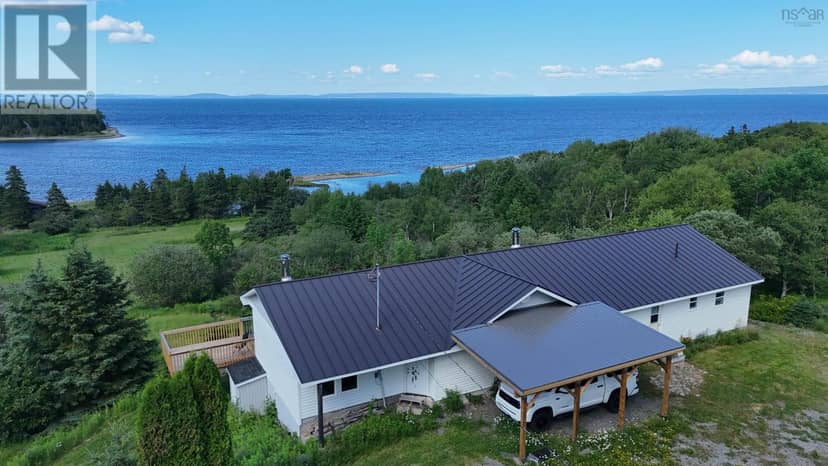 5877 West Bay Road, Roberta, photo 2