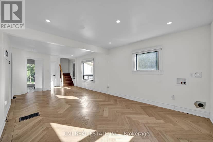 153 Clarence Street — photo 9 of 40