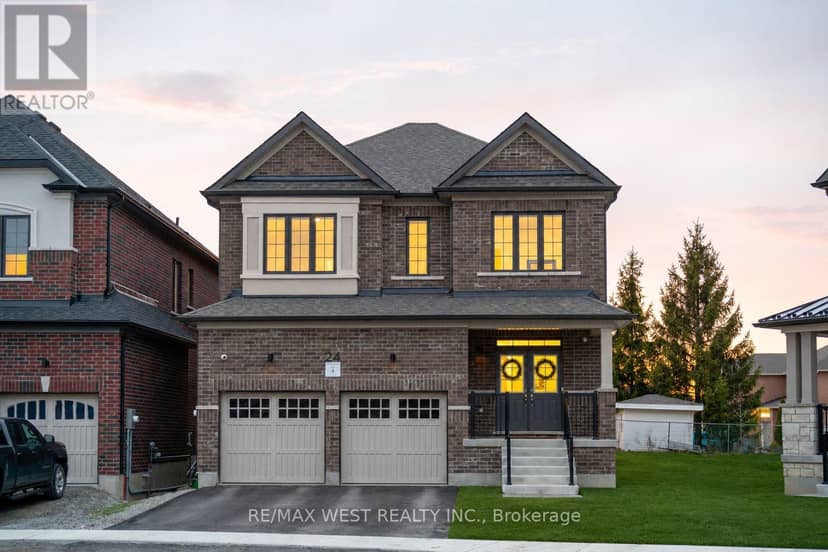 24 Hanton Crescent — photo 1 of 40
