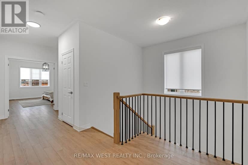 24 Hanton Crescent — photo 21 of 40