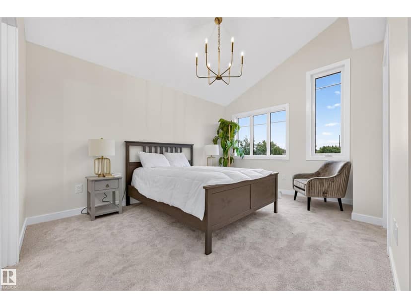 5604 105 AV NW — photo 30 of 40