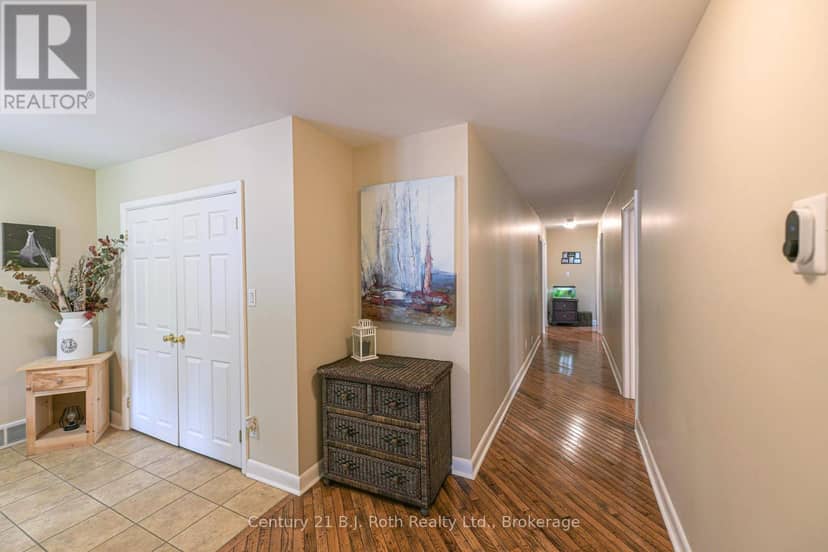 1028 Cowbell Lane — photo 38 of 40