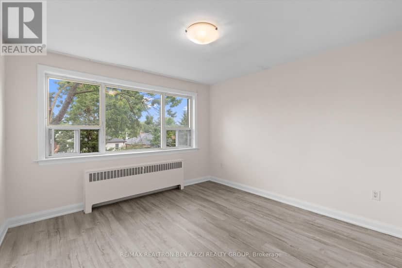 304 Roselawn Avenue — photo 12 of 28