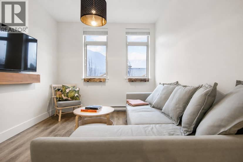 305 7330 ARBUTUS STREET, Pemberton