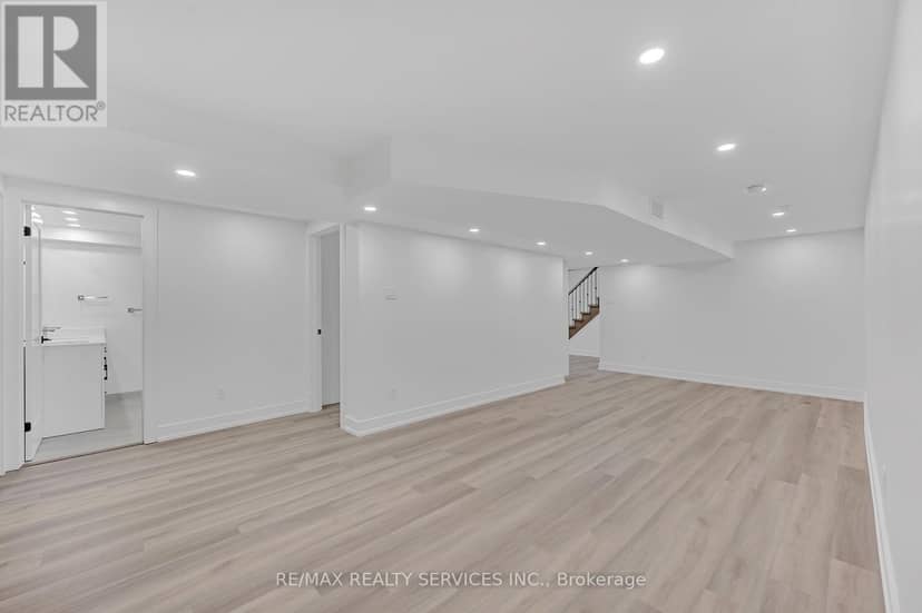326 Mountain Road — photo 23 of 40