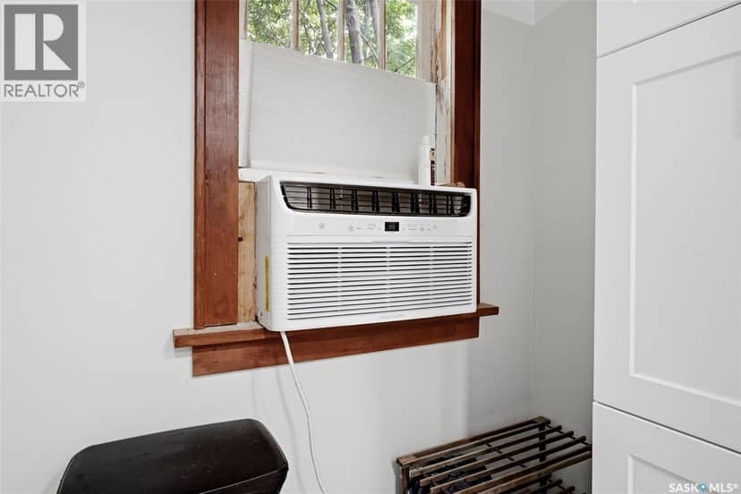 1555 Retallack STREET — photo 14 of 36