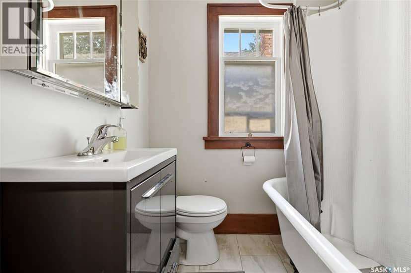 1555 Retallack STREET — photo 17 of 36