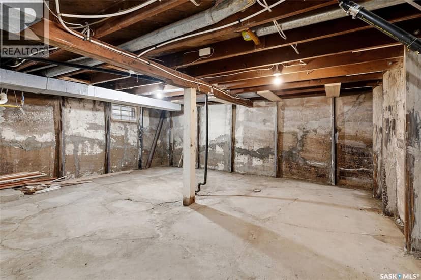 1555 Retallack STREET — photo 21 of 36