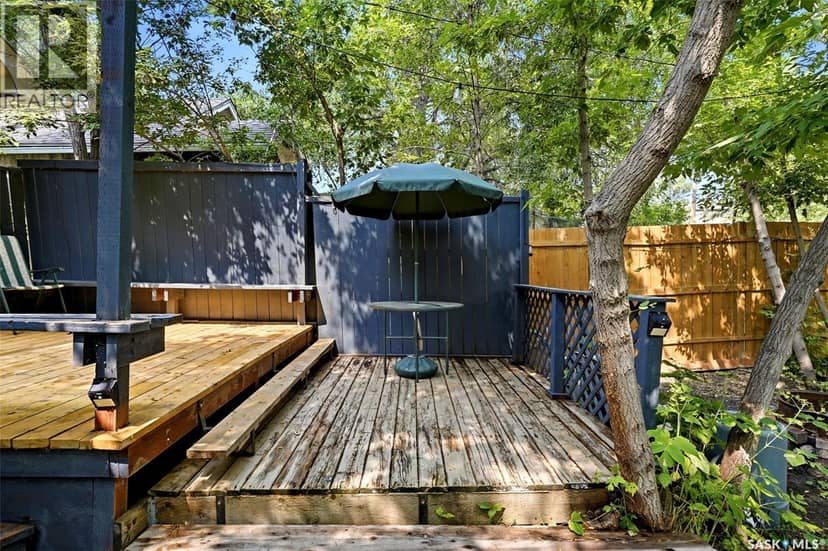 1555 Retallack STREET — photo 29 of 36