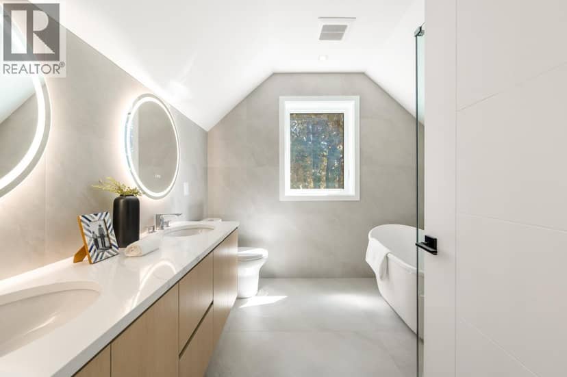 1 3771 W KING EDWARD AVENUE, Vancouver, photo 2
