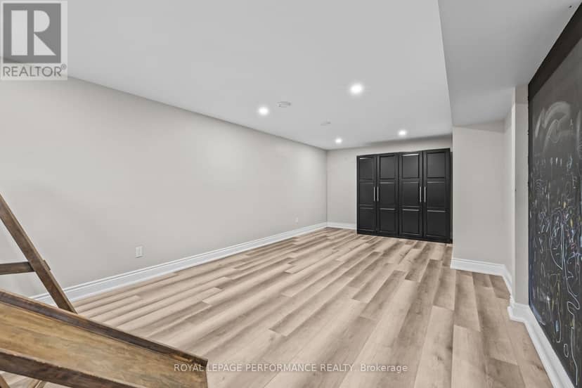 441 Bruges Street — photo 33 of 40
