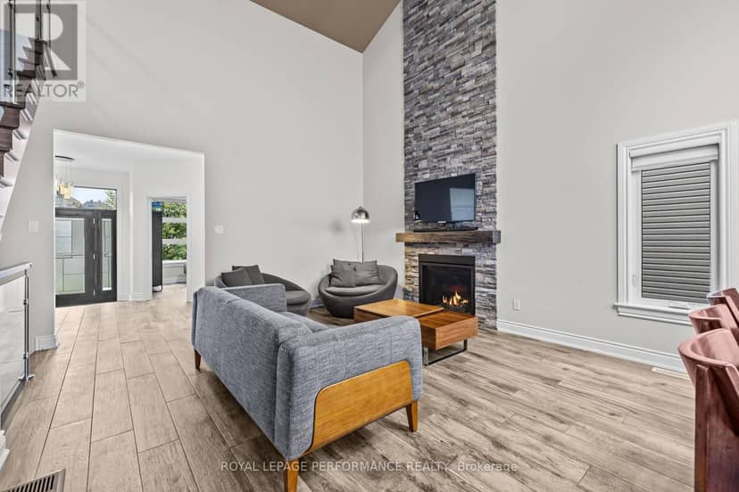 441 Bruges Street — photo 9 of 40