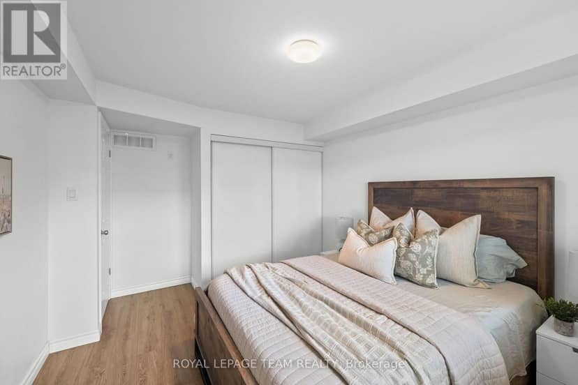 2 - 313 Cresthaven Drive — photo 30 of 40