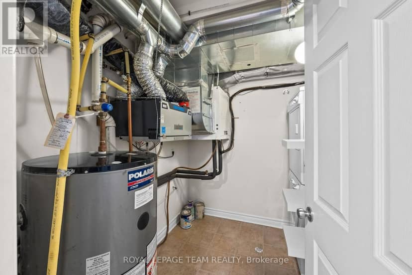 2 - 313 Cresthaven Drive — photo 39 of 40