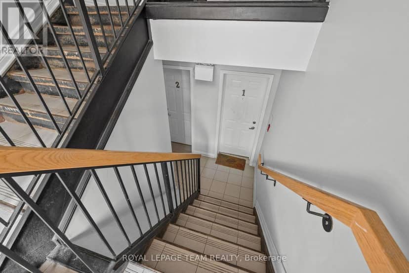2 - 313 Cresthaven Drive — photo 7 of 40
