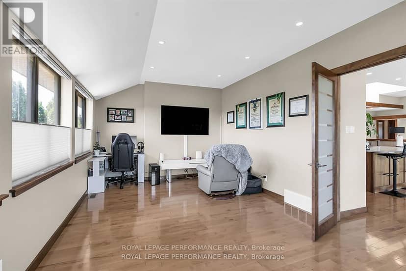 19 George Patrick Drive — photo 23 of 40