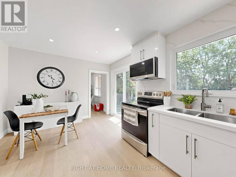 305 Pleasant Avenue — photo 16 of 40