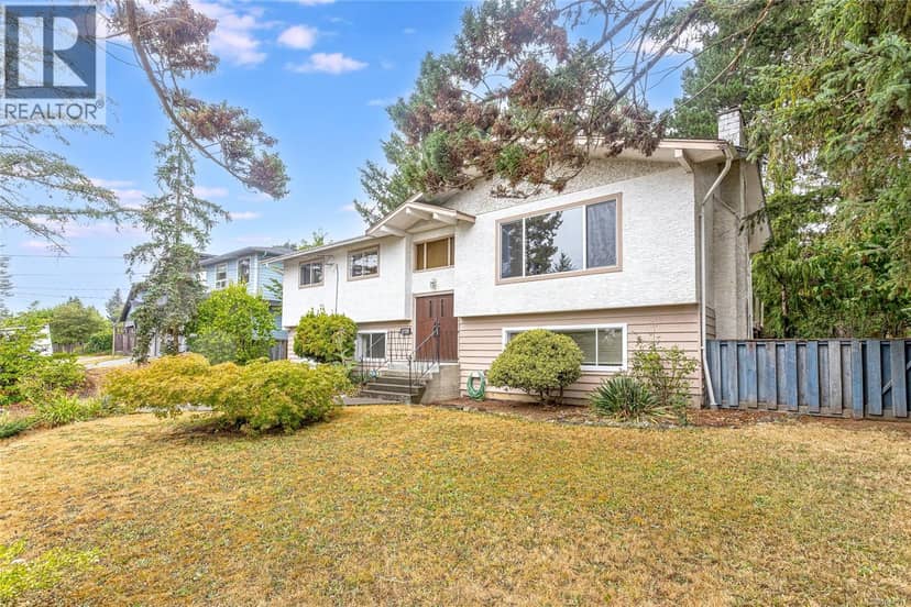 5861 Sycamore St — photo 1 of 39