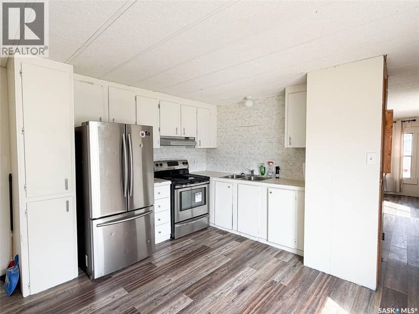 56 Clark CRESCENT — photo 7 of 17