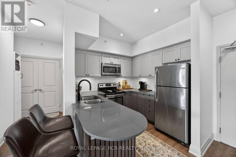 105 - 5 Greenwich Street — photo 12 of 29