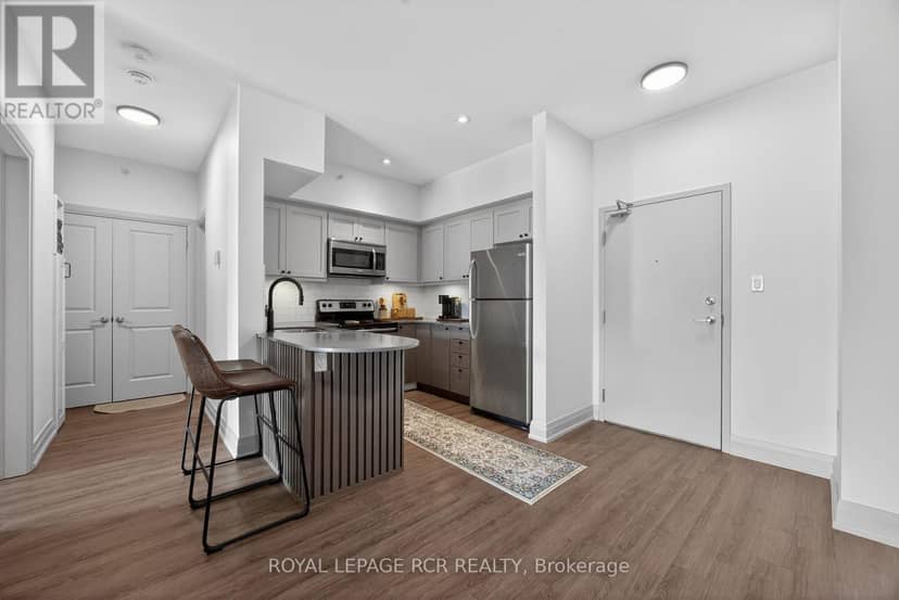105 - 5 Greenwich Street — photo 11 of 29