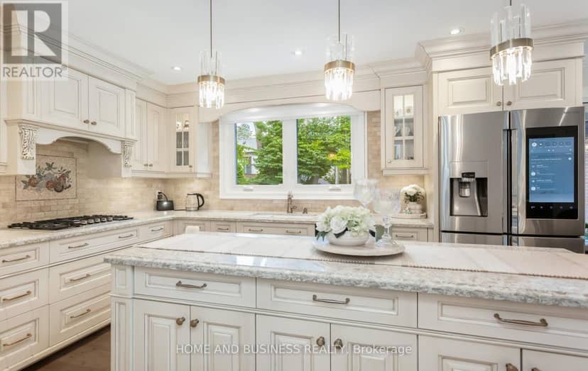 1335 Mississauga Road — photo 9 of 40