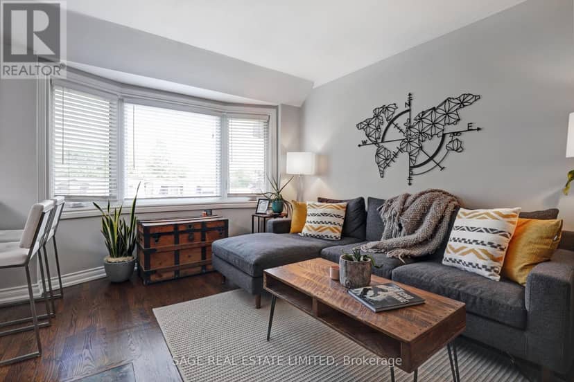 301 - 60 Kippendavie Avenue, Toronto, photo 2