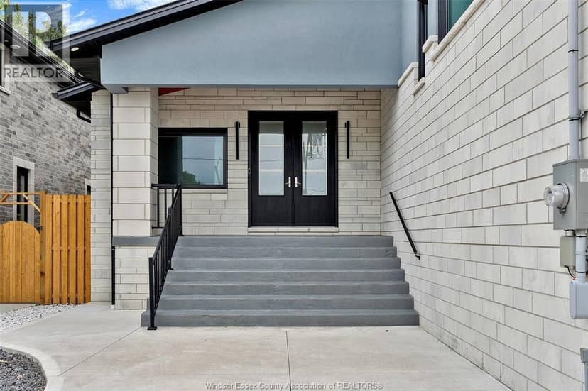 2585 Kenora Street — photo 2 of 40