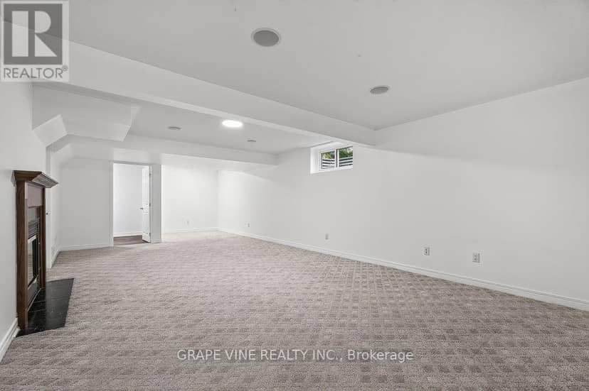 105 Rowallen Place — photo 32 of 40