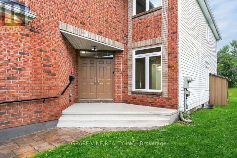 105 Rowallen Place — photo 4 of 40