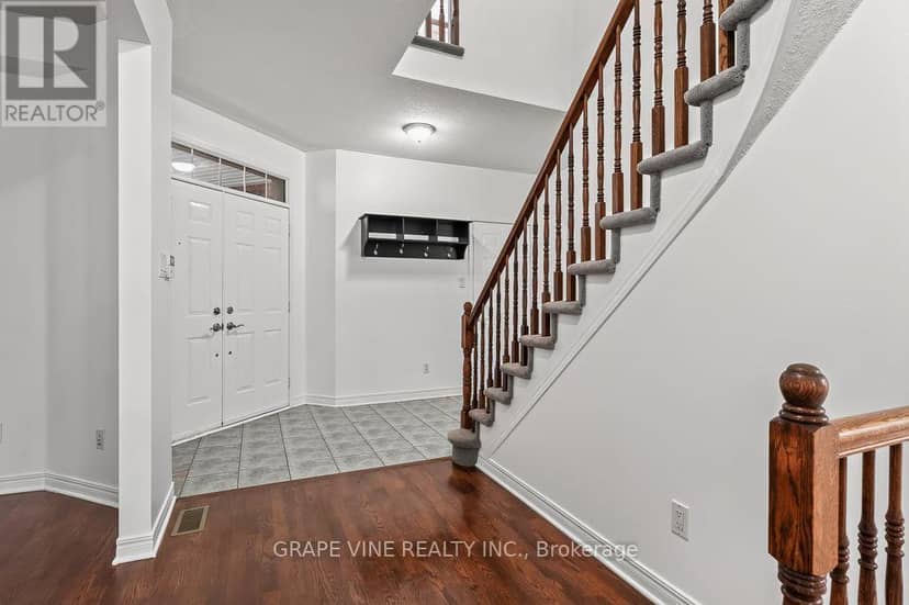 105 Rowallen Place — photo 5 of 40