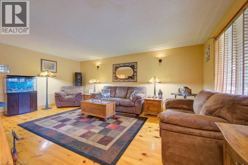 1249 NOTRE DAME Drive, Petersburg, photo 6