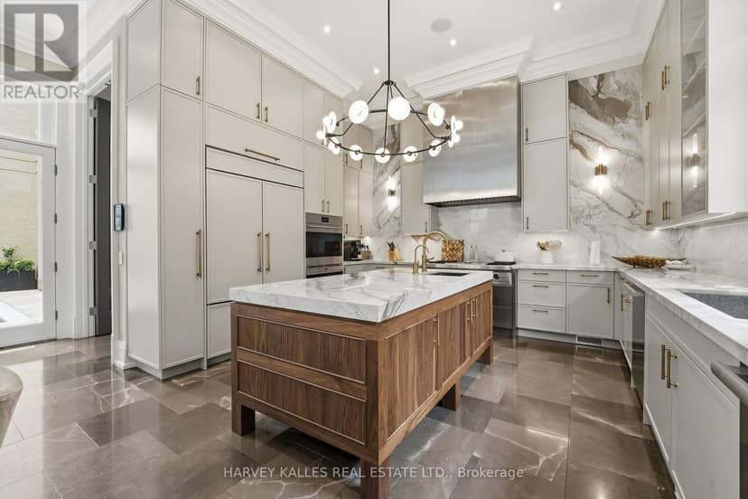 139 Dunvegan Road — photo 11 of 40