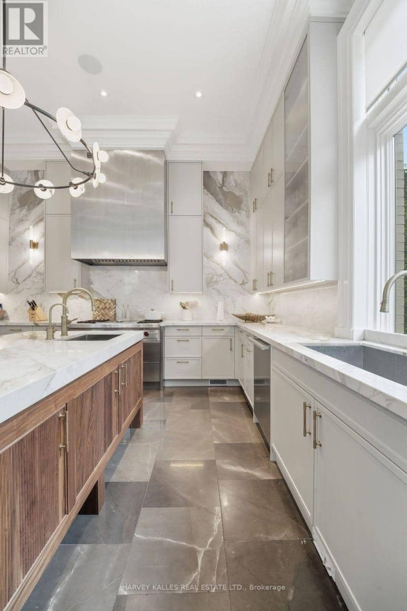 139 Dunvegan Road — photo 12 of 40