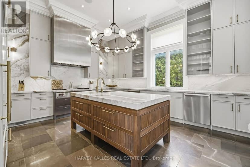 139 Dunvegan Road — photo 9 of 40