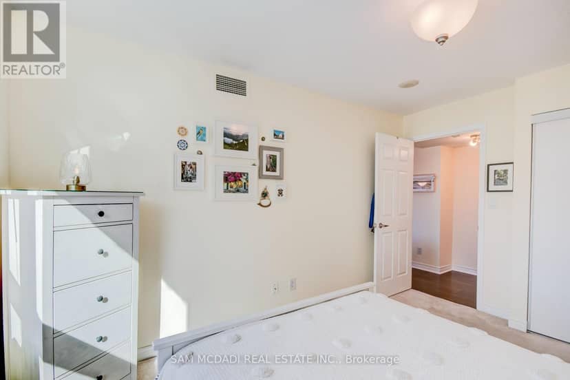 2205 - 208 Enfield Place — photo 14 of 20
