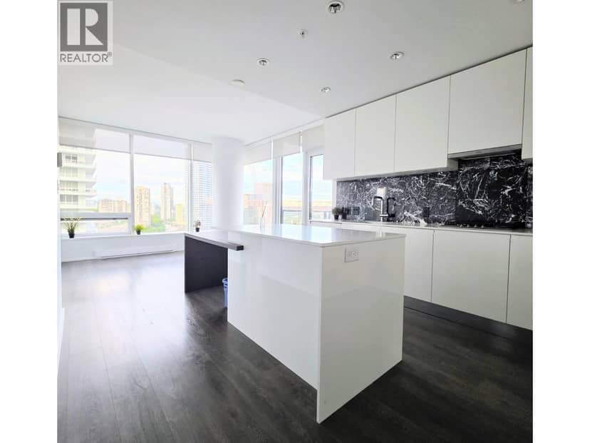 1102 1955 ALPHA WAY, Burnaby, photo 2