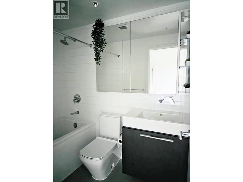 1102 1955 ALPHA WAY, Burnaby, photo 6