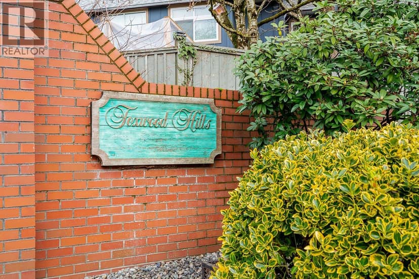 42 900 W 17TH STREET, North Vancouver, photo 3